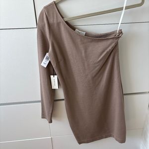 Babaton colby dress size 4 - colour clay mask - new with tags